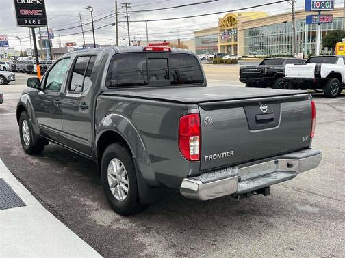 2021 Nissan Frontier SV