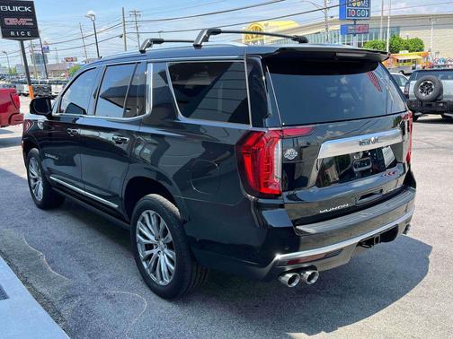 Onyx Black 2022 GMC Yukon Denali