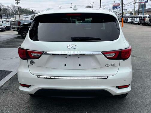 2017 INFINITI QX60 Base