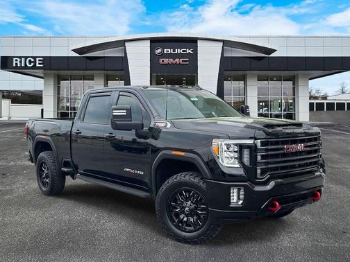 Onyx Black 2022 GMC Sierra 2500 AT4