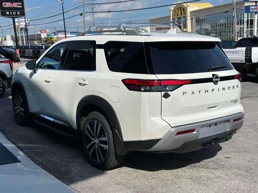 2024 Nissan Pathfinder Platinum 4WD