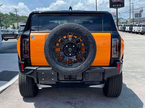 Interstellar White 2025 GMC HUMMER EV SUV 2X