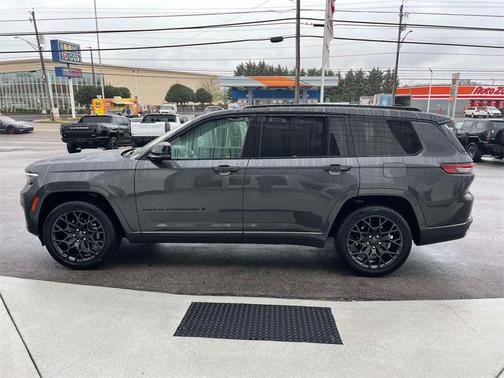2023 Jeep Grand Cherokee L Summit