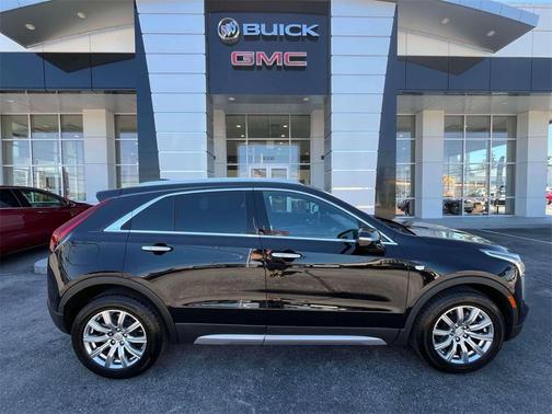 2022 Cadillac XT4 Premium Luxury