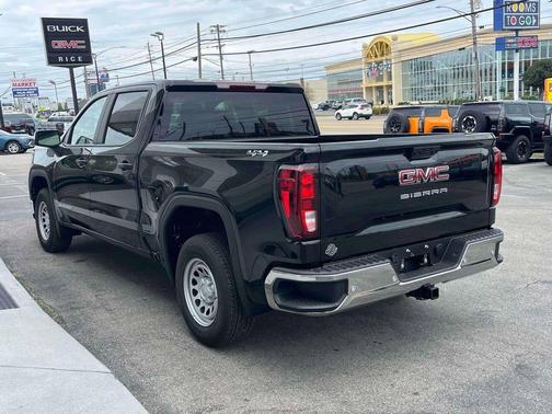 Onyx Black 2026 GMC Sierra 1500 Pro