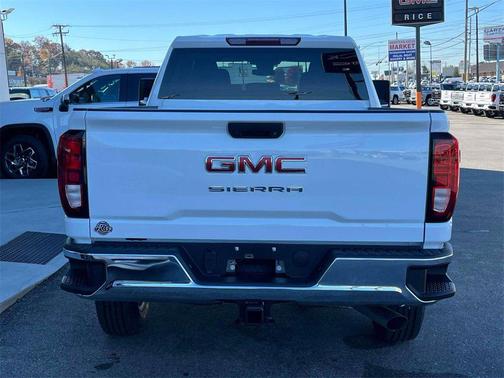 2026 GMC Sierra 2500 Base