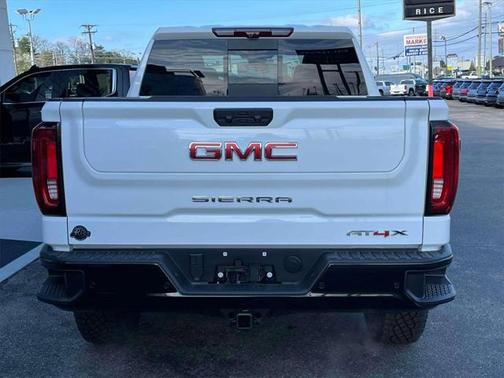 2025 GMC Sierra 1500 AT4X