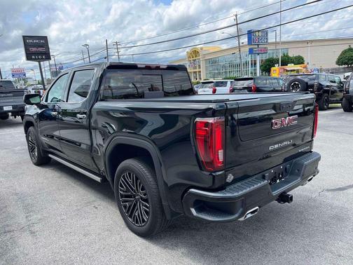 Onyx Black 2023 GMC Sierra 1500 Denali