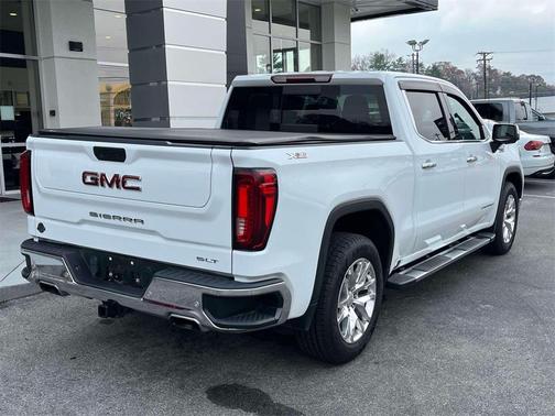 2022 GMC Sierra 1500 SLT