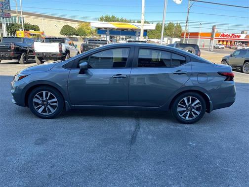 2021 Nissan Versa 1.6 SV