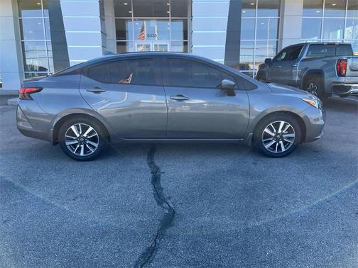 2021 Nissan Versa 1.6 SV