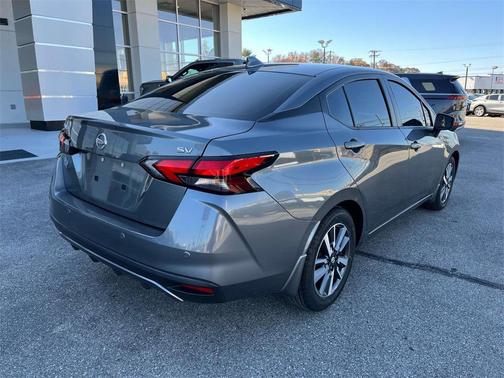 2021 Nissan Versa 1.6 SV