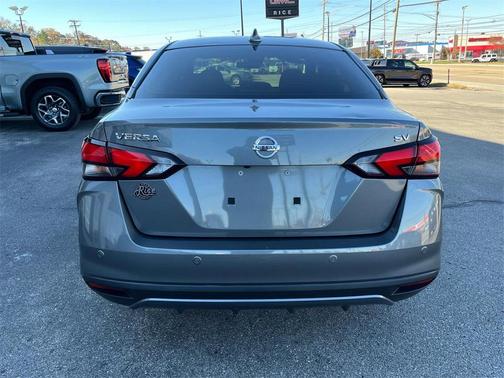 2021 Nissan Versa 1.6 SV