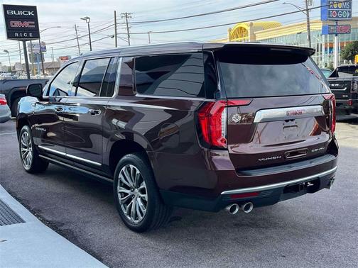 2022 GMC Yukon XL Denali