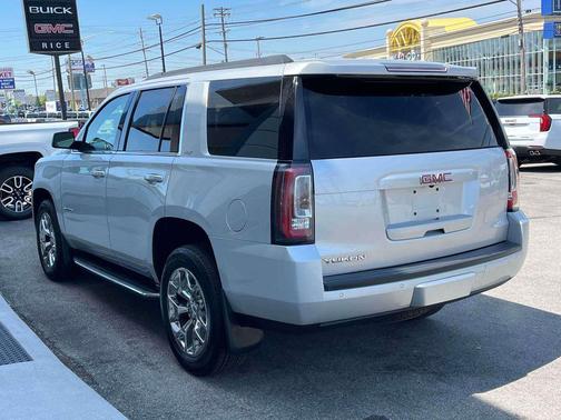 Quicksilver Metallic 2017 GMC Yukon SLT