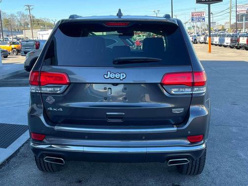2018 Jeep Grand Cherokee Summit