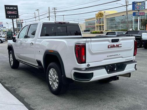 2023 GMC Sierra 2500 Denali