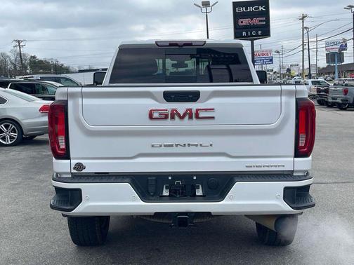2023 GMC Sierra 2500 Denali