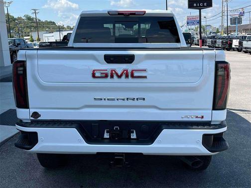 2026 GMC Sierra 2500 AT4