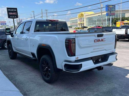 2026 GMC Sierra 2500 AT4