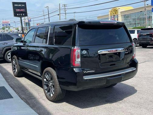Onyx Black 2019 GMC Yukon Denali