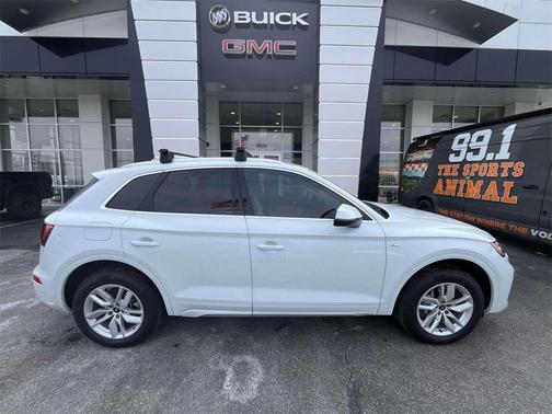 2022 Audi Q5 45 S line Premium
