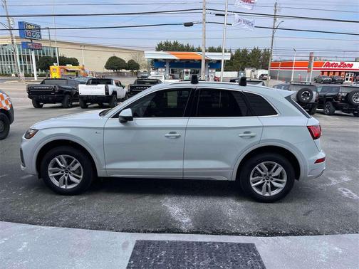 2022 Audi Q5 45 S line Premium