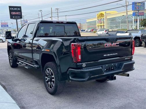 2022 GMC Sierra 2500 AT4