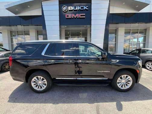 Onyx Black 2023 GMC Yukon SLT