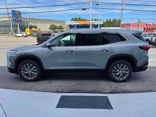 2025 Buick Enclave Preferred FWD