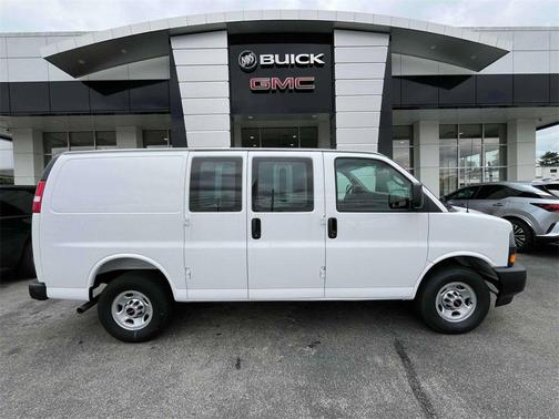 2025 GMC Savana 2500 Work Van