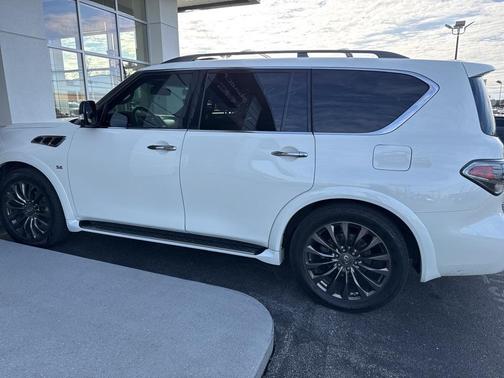 2017 INFINITI QX80 Limited