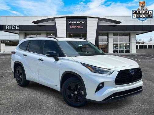 Wind Chill Pearl 2024 Toyota Highlander Hybrid XLE