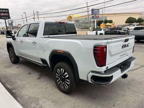 2026 GMC Sierra 2500 Denali Ultimate