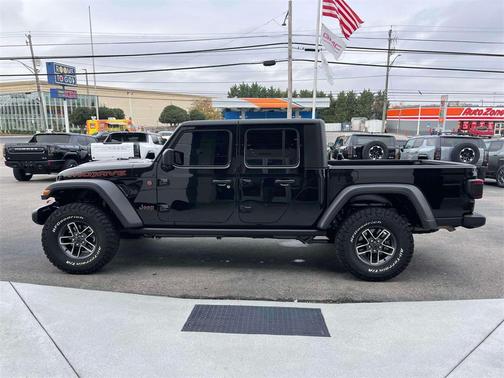 2024 Jeep Gladiator Mojave