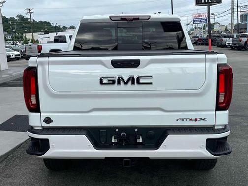 2022 GMC Sierra 1500 AT4X
