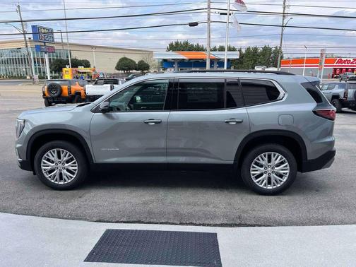2026 GMC Acadia Elevation FWD