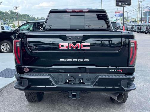 2025 GMC Sierra 2500 AT4