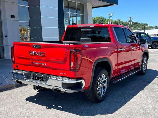 Cardinal Red 2021 GMC Sierra 1500 SLT