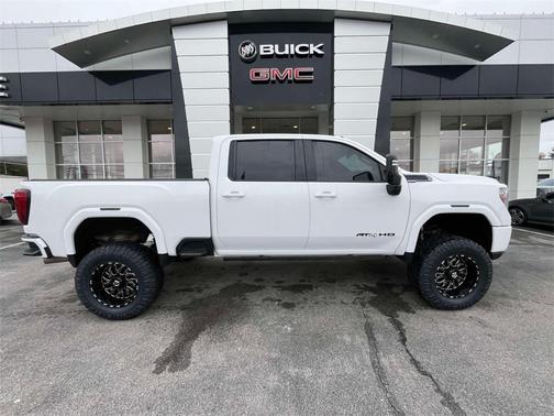 2021 GMC Sierra 2500 AT4