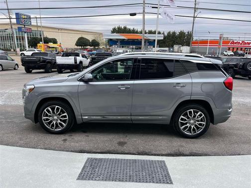 2024 GMC Terrain Denali