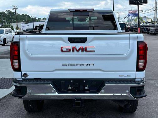 2025 GMC Sierra 2500 SLE