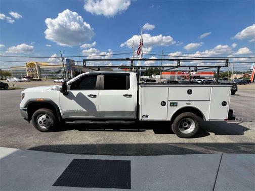 2023 GMC Sierra 3500 Base