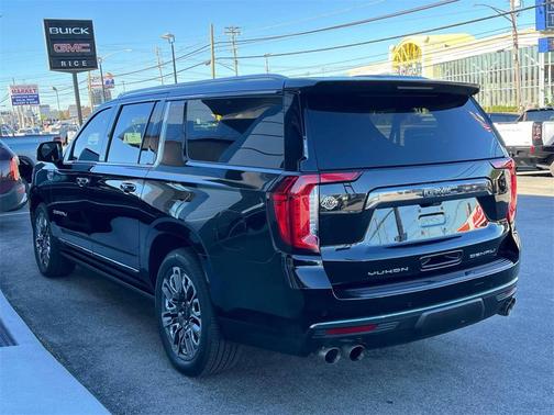2023 GMC Yukon XL Denali Ultimate