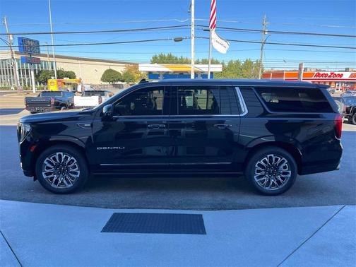2023 GMC Yukon XL Denali Ultimate