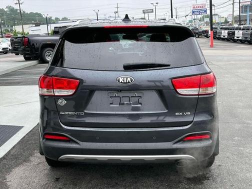 2016 Kia Sorento EX