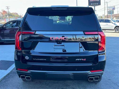 2026 GMC Yukon 4WD AT4
