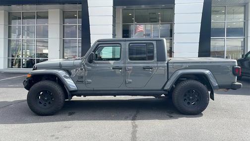Sting-Gray Clearcoat 2022 Jeep Gladiator Willys 4x4