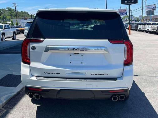 White Frost Tricoat 2023 GMC Yukon Denali