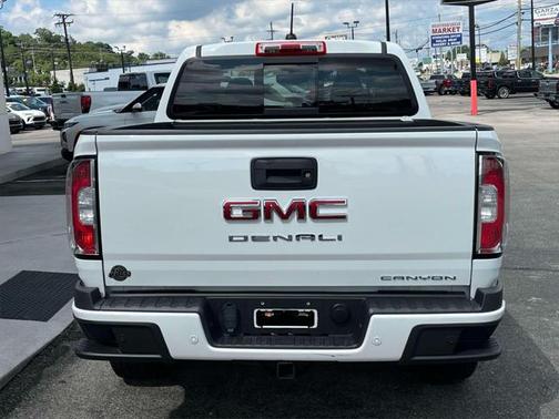 2022 GMC Canyon Denali